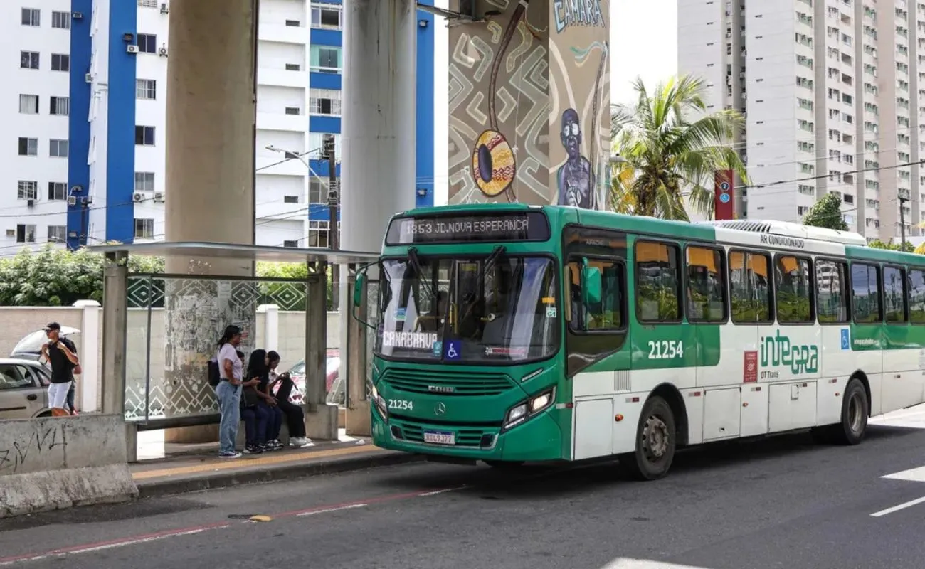 Metrô e ônibus: veja como chegar ao Barradão para o Ba-Vi deste domingo (23)