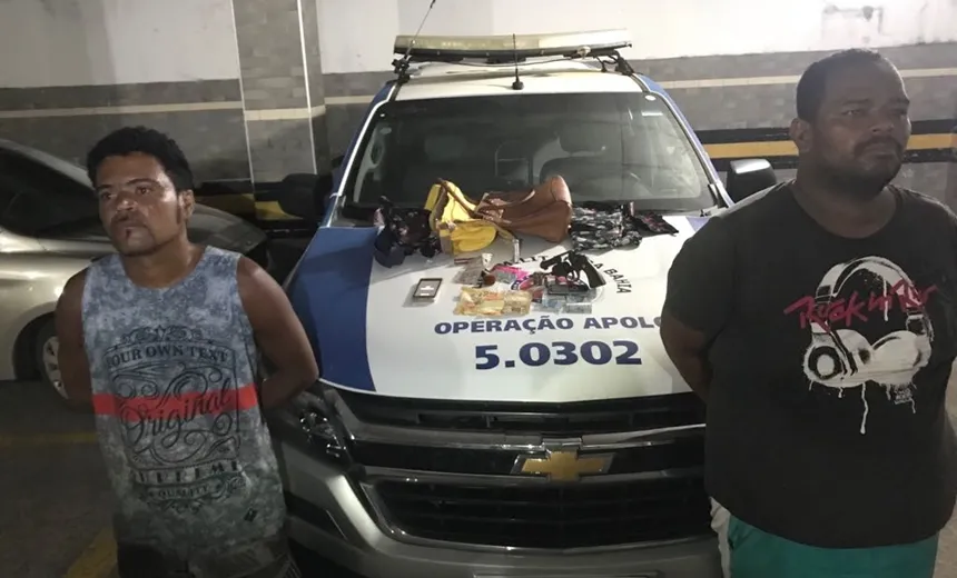 VELHOS CONHECIDOS: Polícia intercepta trio que roubou mulheres em pontos de ônibus