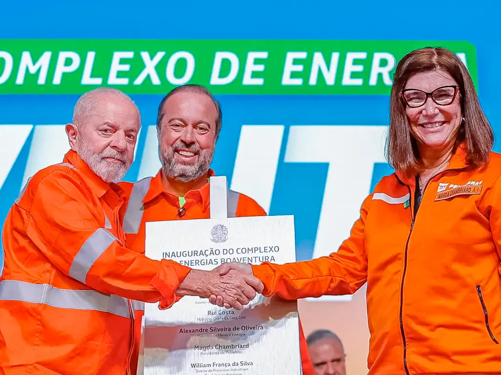 Lula critica defensores da privatização da Petrobras: 'Um bando de imbecil'