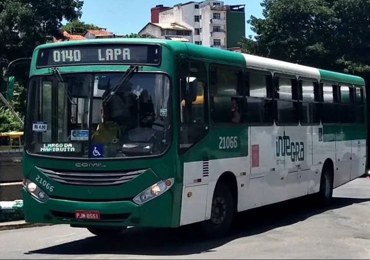 Ônibus que passam pelo Centro de Salvador tem itinerário alterado neste feriado