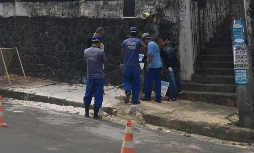 “Gatos” de água são descobertos no Cabula e Pernambués; dívida ultrapassa R$ 20 mil