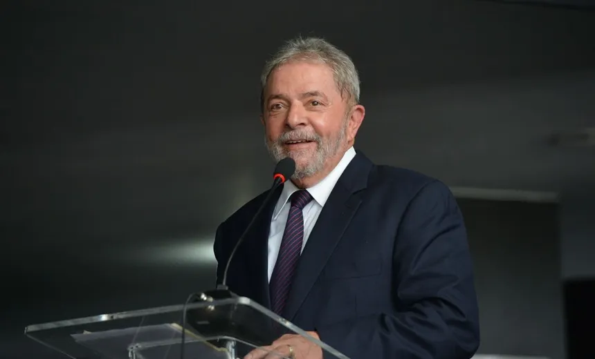 “A pena tinha que ser zero”, diz Lula após decisão do STJ de reduzir condenação