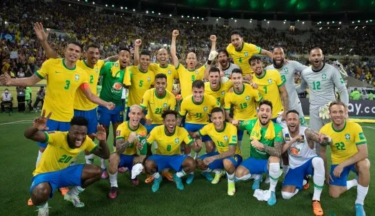 No topo! Seleção Brasileira volta ao 1º lugar do ranking da Fifa; potes para o sorteio da Copa também foram definidos