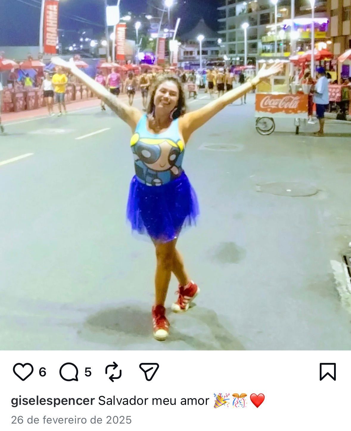 Agentes da Polícia Militar conduziram a suspeita à unidade policial especializada. | Foto: Redes Sociais