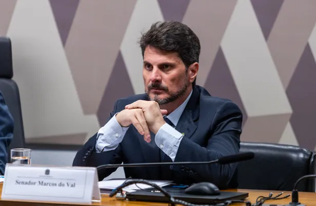 Senador Marcos do Val é investigado por obstrução de investigação