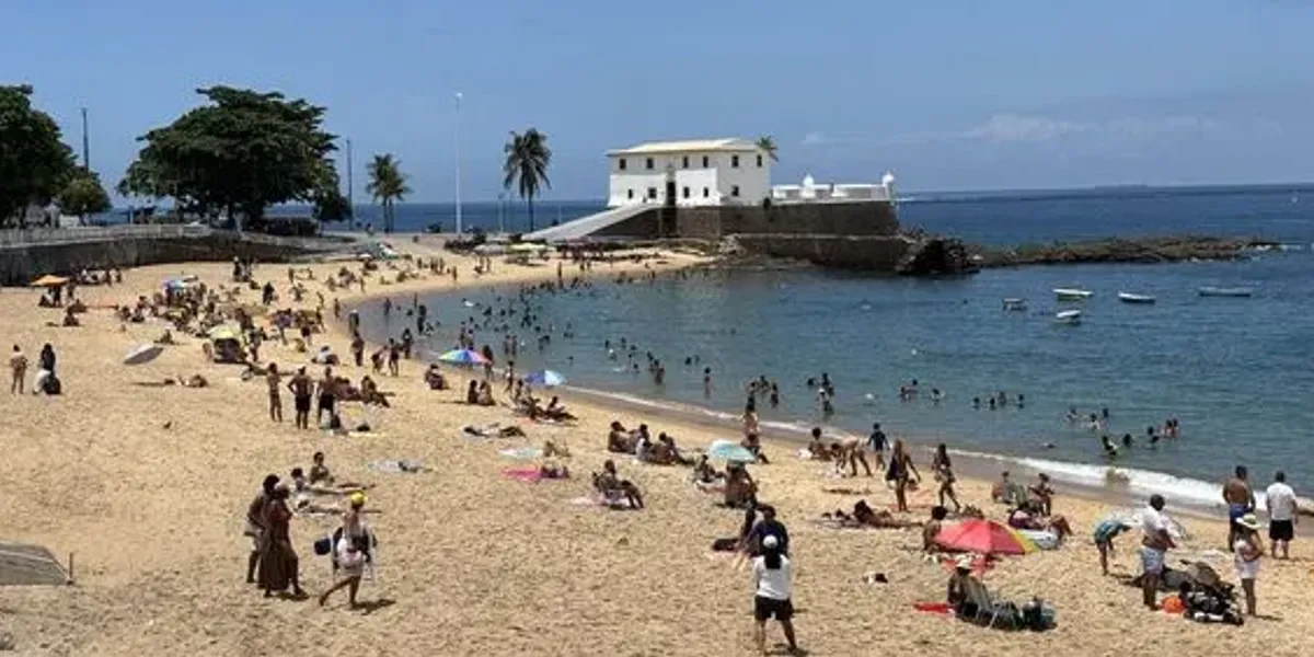 Barraqueiros E Ambulantes Que Atuam Nas Praias De Salvador Ser&atilde;o Tema De Audi&ecirc;ncia P&uacute;blica Do Minist&eacute;rio P&uacute;blico Da Bahia. Vagner Souza