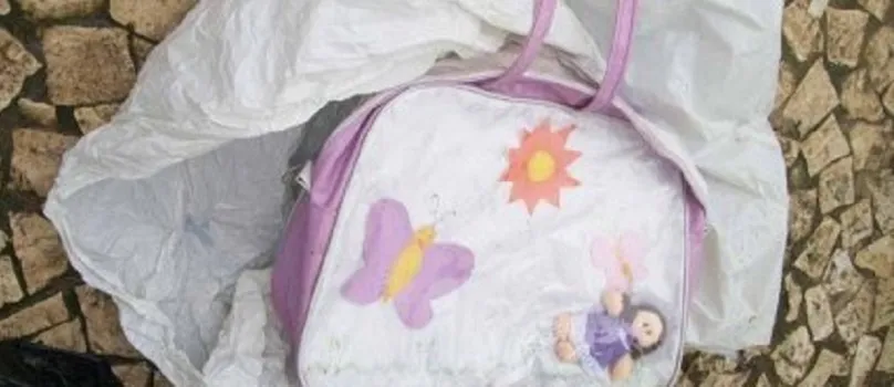 QUE MÃE É ESSA? Recém-nascido é abandonado dentro de um saco do lixo no norte da Bahia