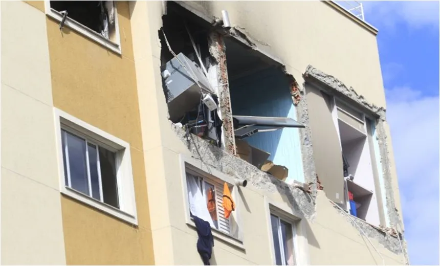  Menino morre ao ser lançado de janela por explosão em apartamento