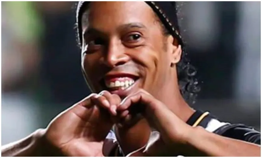 Ronaldinho Gaúcho vai se casar com duas mulheres, diz colunista