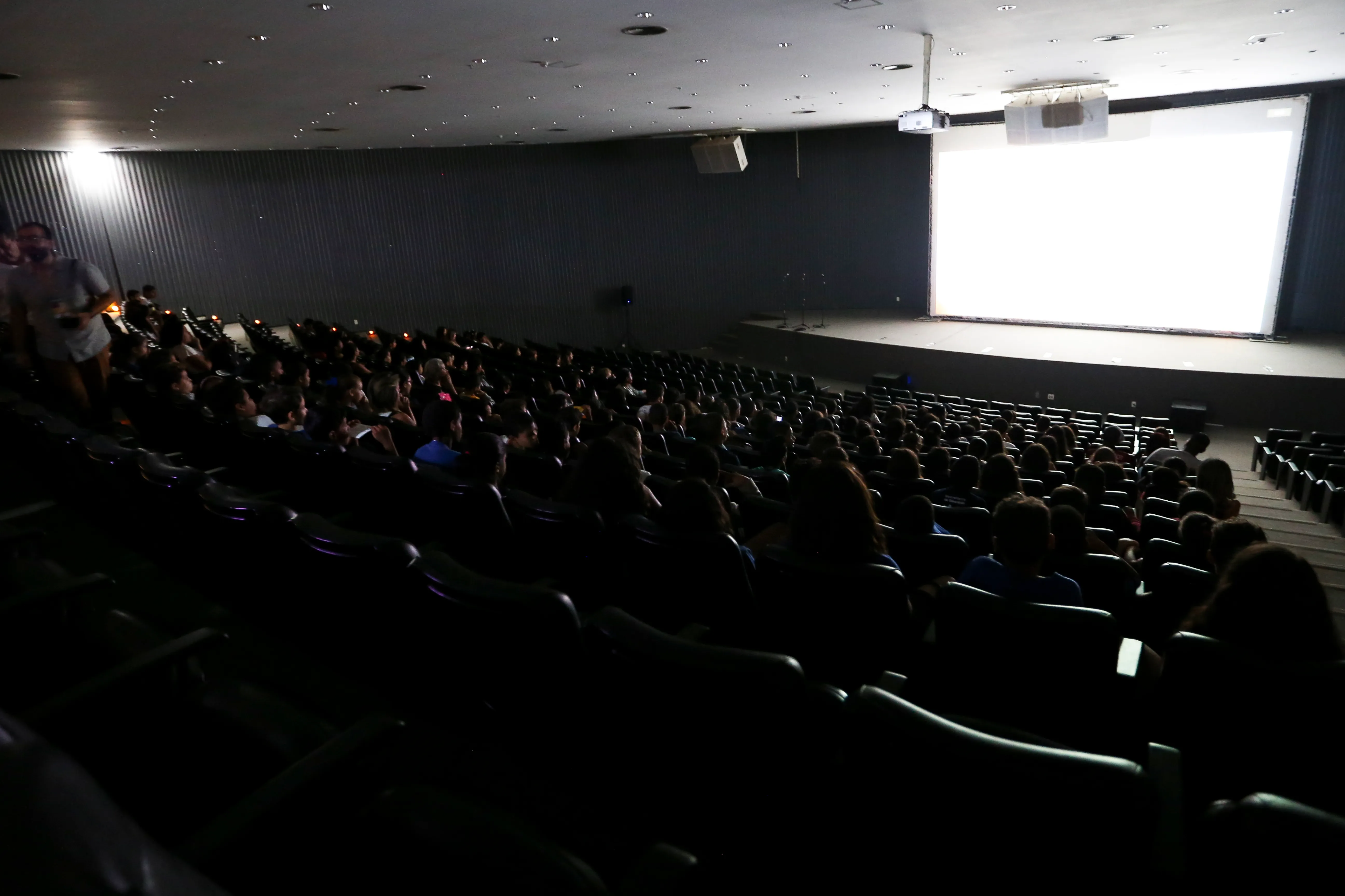 TikTok realiza aulões gratuitos para Enem 2025 em cinemas de Salvador