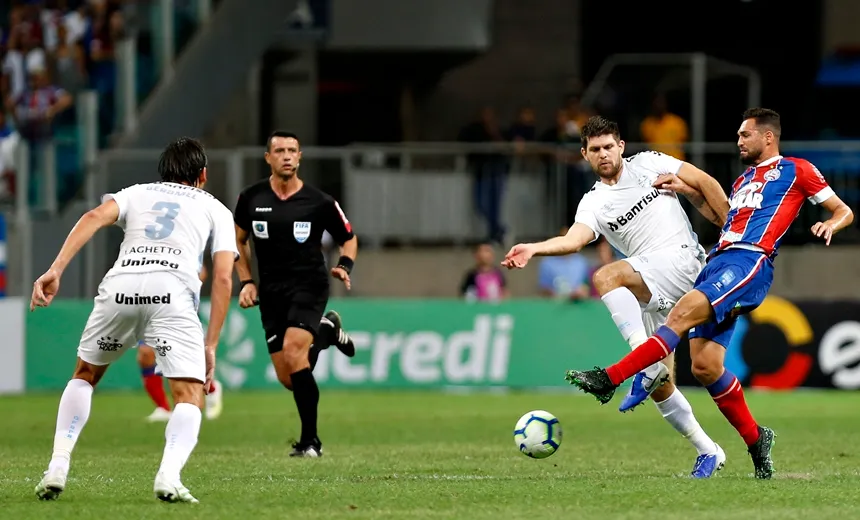 Bahia perde para o Grêmio na Fonte Nova e está fora da Copa do Brasil