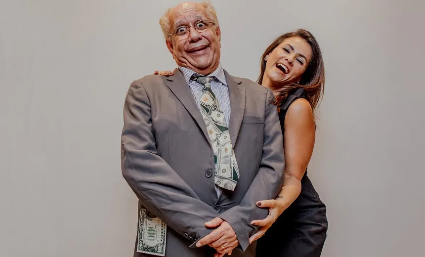 Saulo Laranjeiras, interprete de “João Plenário”, se apresenta no Teatro Jorge Amado