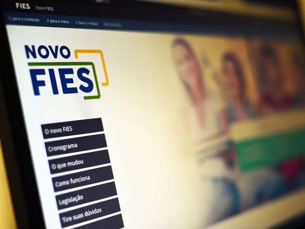 Os estuantes pré-selecionados na segunda edição do Fies 2025 devem realizar a inscrição entre a quarta e a sexta-feira. Foto: Marcello Casal Jr/Agência Brasil