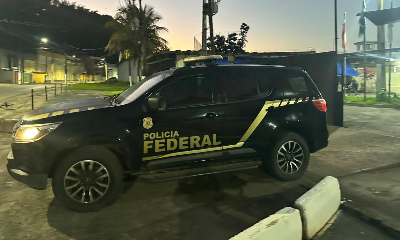 Pol&iacute;cia Federal investiga suspeita de fraude em contratos p&uacute;blicos na Bahia