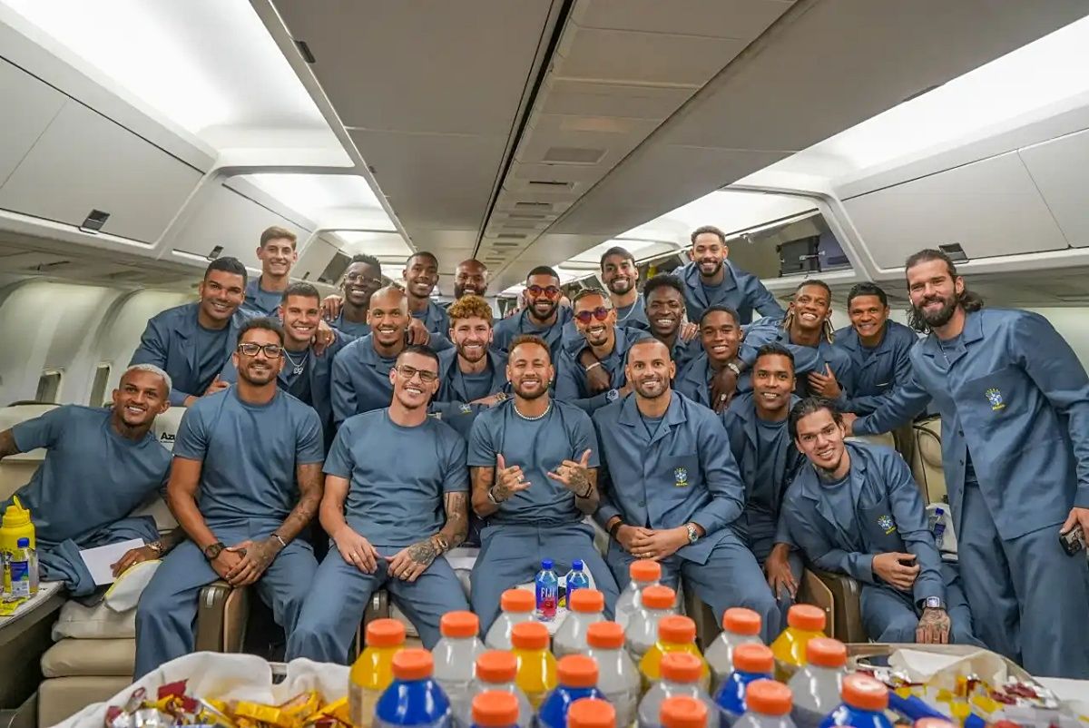 Dos 26 convocados, o voo da CBF fretado dos Estados Unidos para o Rio de Janeiro teve apenas um jogador da Sele&ccedil;&atilde;o Brasileira. Foto: CBF