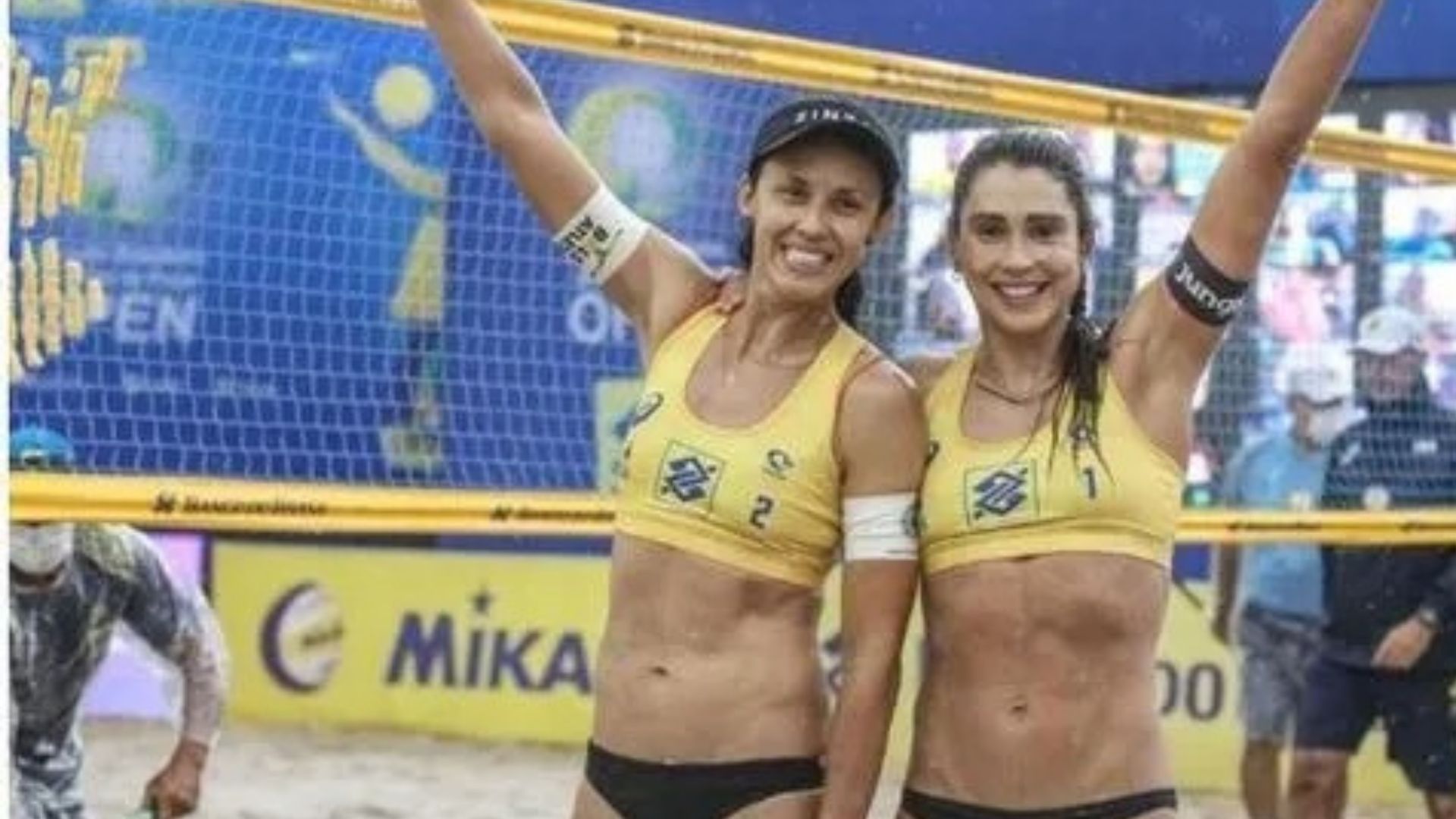 Jogadora de v&ocirc;lei &eacute; suspensa ap&oacute;s celebrar pris&atilde;o de Bolsonaro