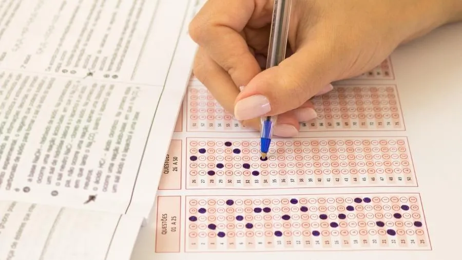 Quando sai o gabarito oficial do Enem 2025? Confira