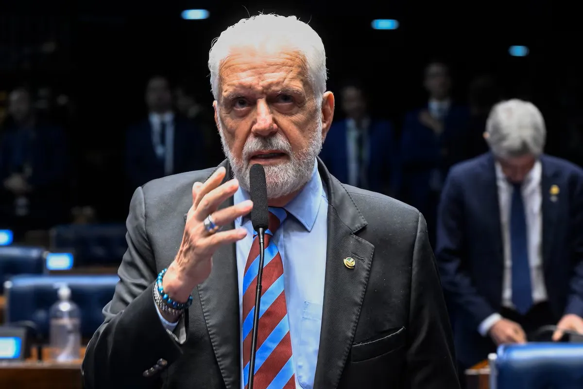 Senador Jaques Wagner nega receber dinheiro do Banco Master