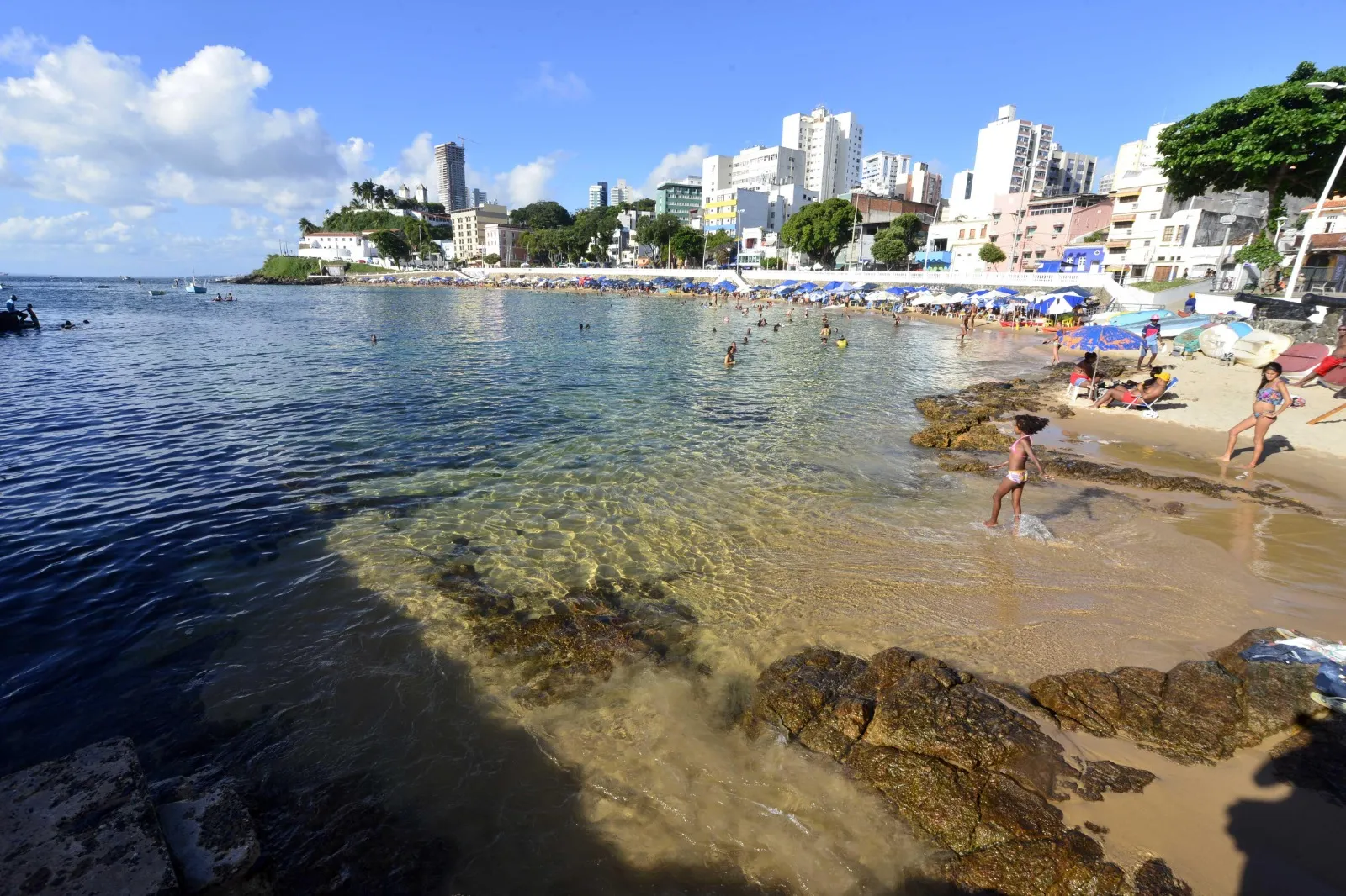 Praias de Salvador melhoram balneabilidade; confira os locais próprios