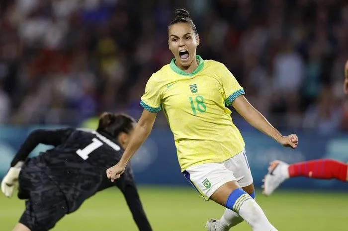 Brasil tem três indicações para o prêmio da Bola de Ouro do Futebol Feminino