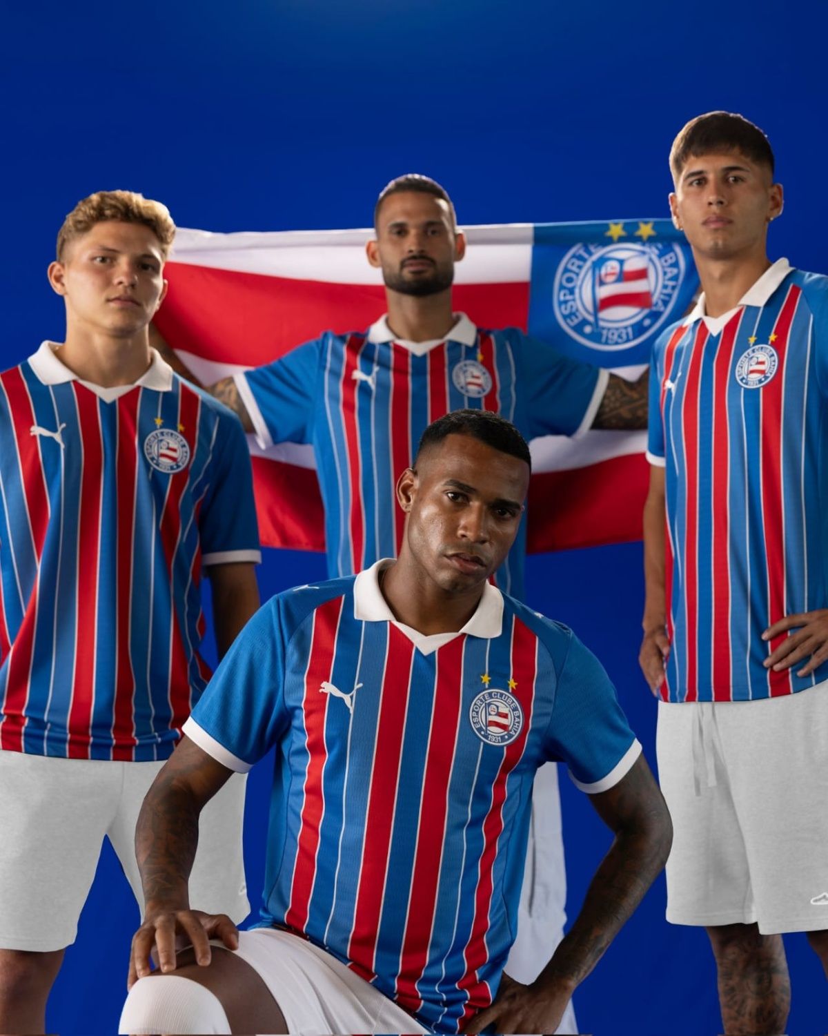 O Bahia lan&ccedil;ou o novo uniforme Tricolor, o &ldquo;Away&rdquo;, para 2026, com homenagens &agrave; torcida; confira quanto custa o novo manto do Esquadr&atilde;o. Foto: Bahia