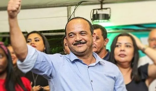 Antonio Elinaldo é reeleito prefeito de Camaçari; Ivoneide Caetano fica em segundo lugar
