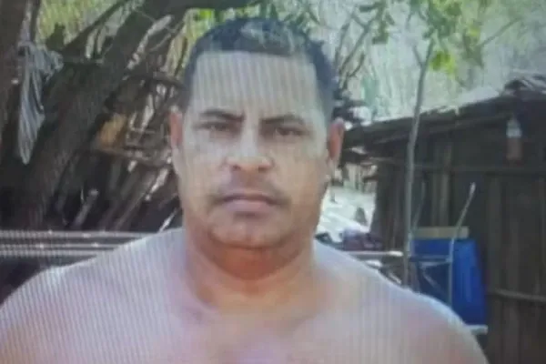 Chuva na Bahia: atingido por raio, homem morre dentro de casa