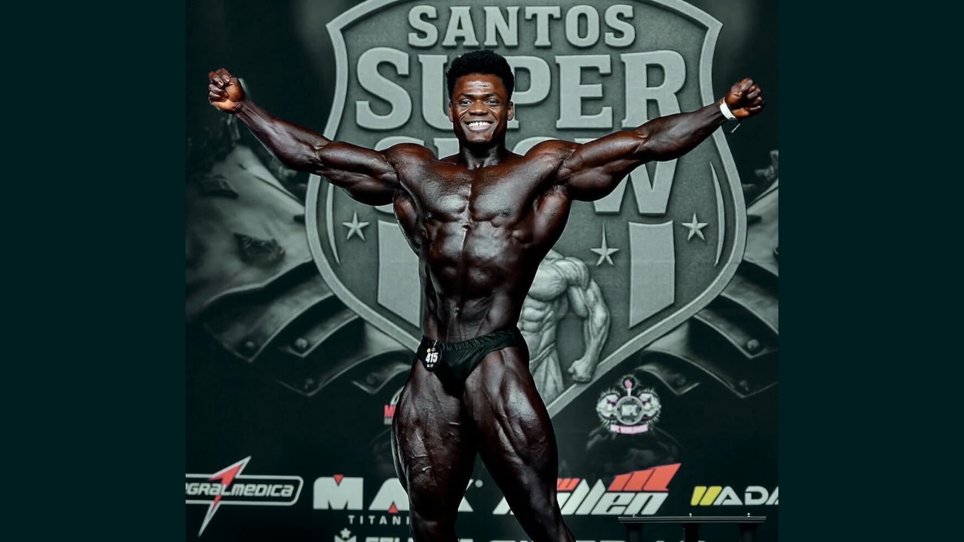 Baiano celebra estreia no Pro Card e alcançar o Top 3. | Foto: Reprodução / Instagram @rodriigopantera