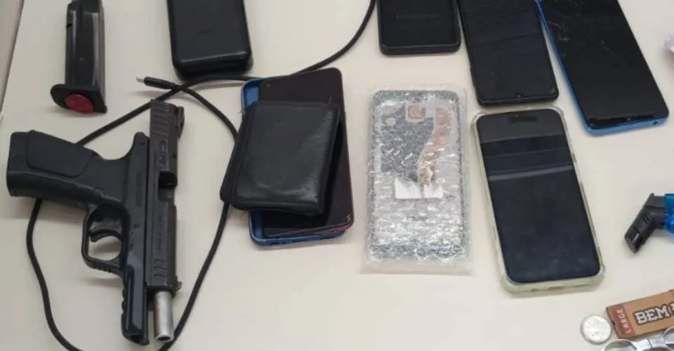 Dois homens são presos em flagrante após denúncia de roubo em Jardim Santo Inácio