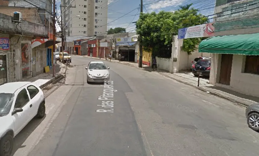 SUSTO: Comerciante agarra bandido durante assalto e é baleado em Cosme de Farias