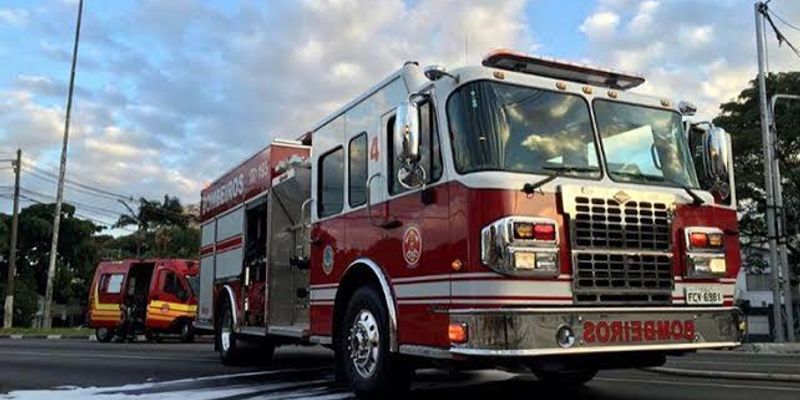 Bombeiros e Defesa Civil trabalharam durante toda a madrugada para retirar vítimas presas sob destroços e realizar atendimento emergencial/Foto: Reprodução