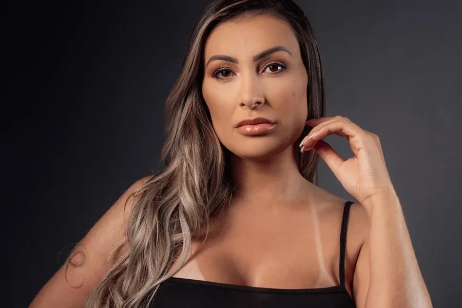 Andressa Urach anuncia criação de instituto para acolher profissionais do sexo