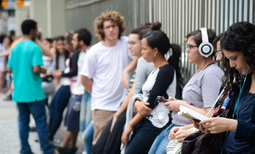 Inscrição para professores trabalhar no Enem 2020 terminam este mês
