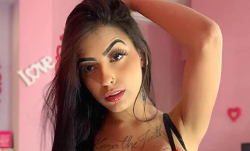 Influencer acusa MC Mirella de lhe oferecer dinheiro para sair com homem; assista