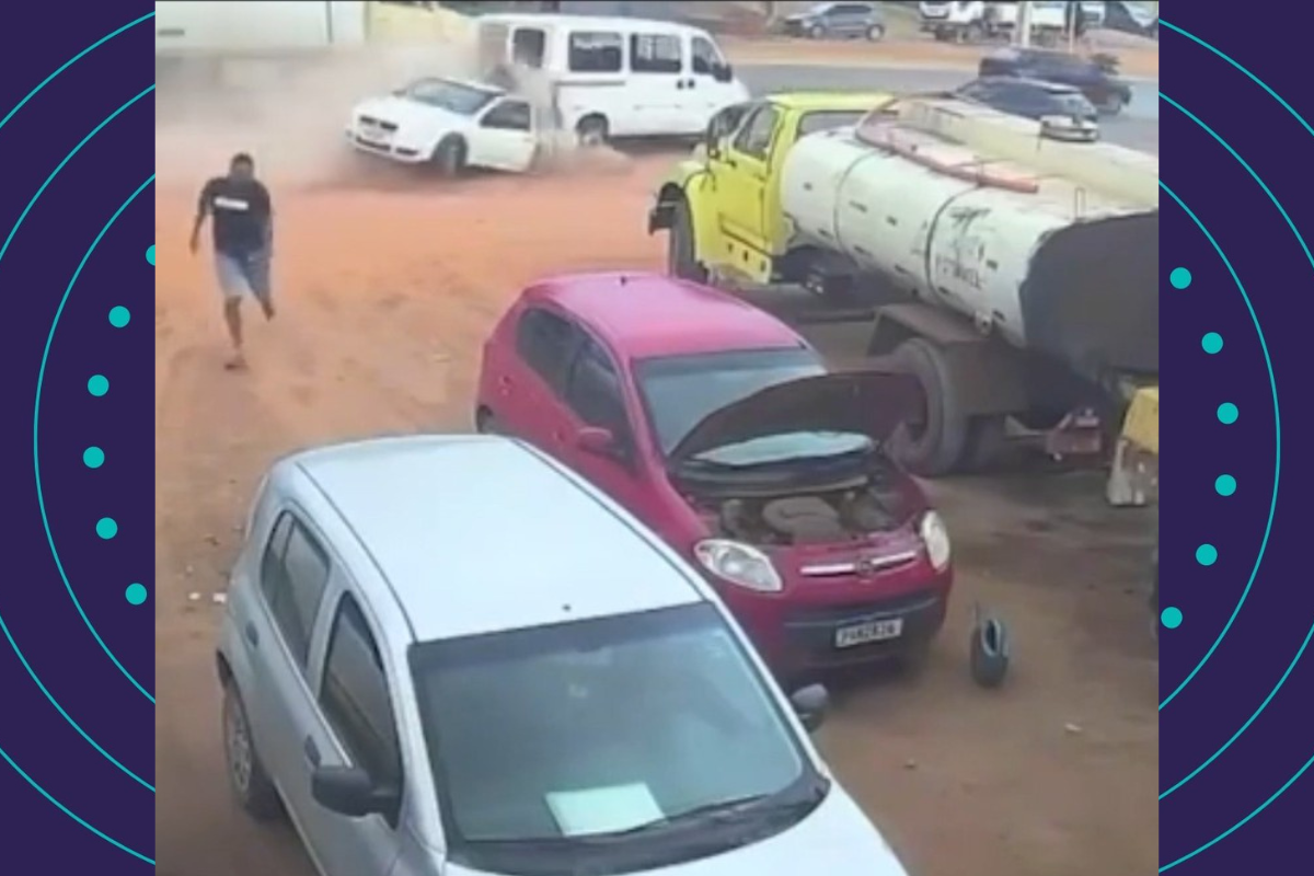 Um Caminh&atilde;o Bau Perde Controle E Provoca Acidente Com Sete Ve&iacute;culos Em Seabra. Foto: Reprodu&ccedil;&atilde;o Redes Socias