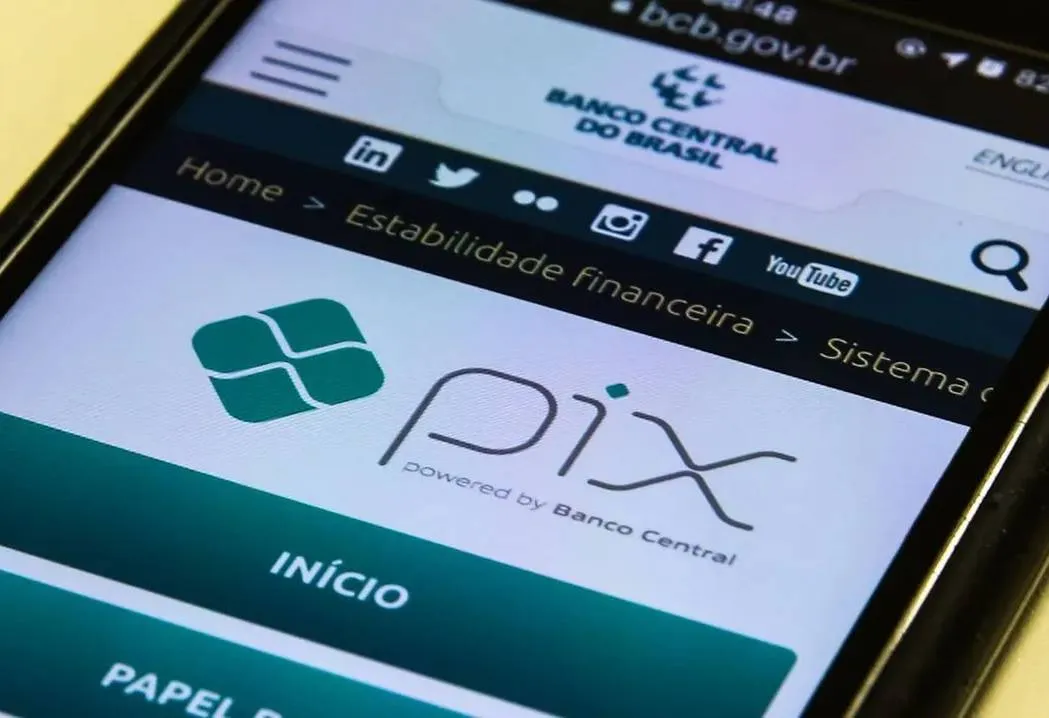 Caixa começa a cobrar para pessoas jurídicas mandarem Pix