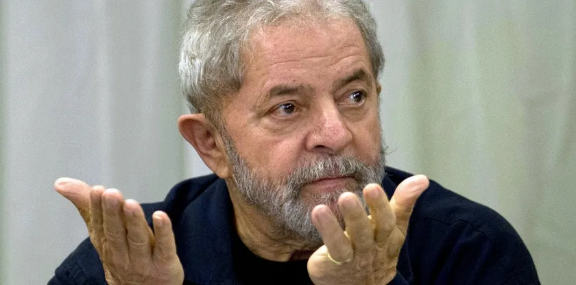DEFESA: “Querem criminalizar o PT e querem criminalizar o Lula”, diz ex-presidente após depoimento à Polícia Federal