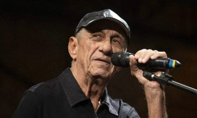 Fagner desembarca em Salvador com um show repleto de clássicos e homenagens.   / Foto: Divulgação
