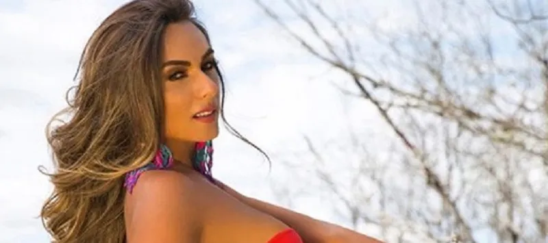 BOTA O BUMBUM NO PAREDÃO: Nicole Bahls ostenta boa forma e ganha elogios na web