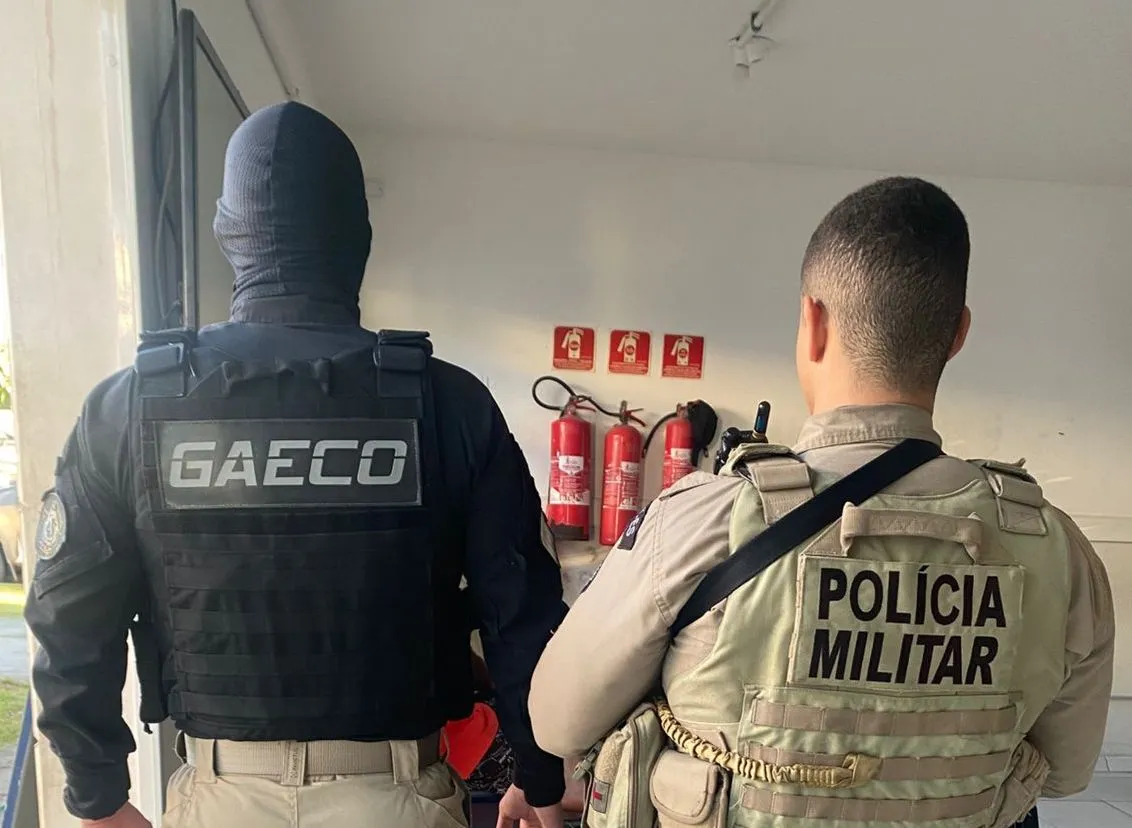 Sete são presos em operação contra facção Primeiro Comando de Vitória