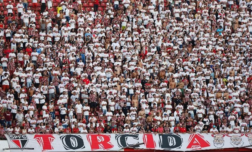 Briga entre torcedores termina com 81 presos em São Paulo