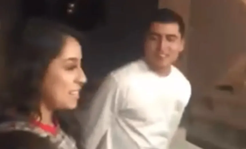Jovem revela traição do namorado no meio da festa de aniversário e viraliza; assista