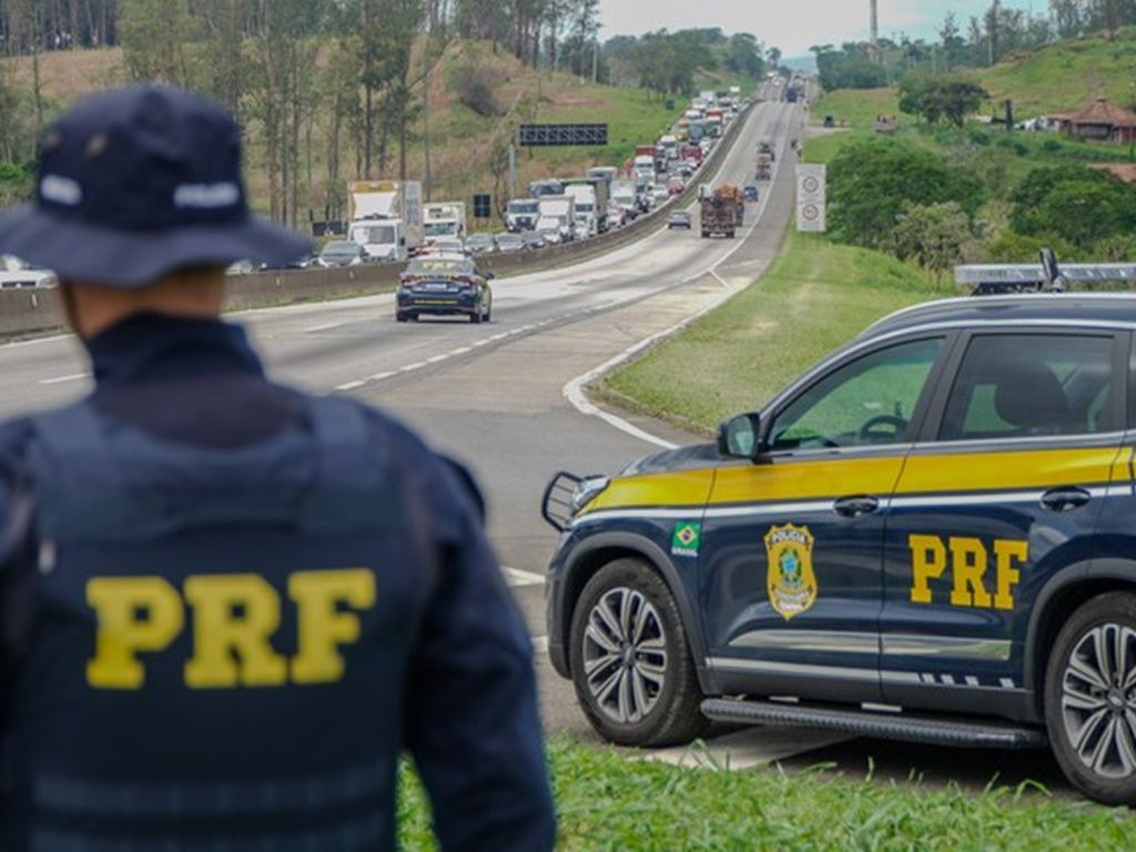 A condutora, uma mulher de 24 anos, afirmou que o veículo havia sido alugado em janeiro de 2024, mas não apresentou nenhum comprovante da transação. Foto: Divulgação/PRF