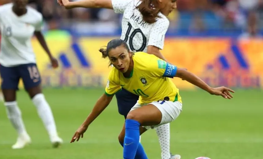 Brasil perde para França na prorrogação e não avança na Copa do Mundo Feminina