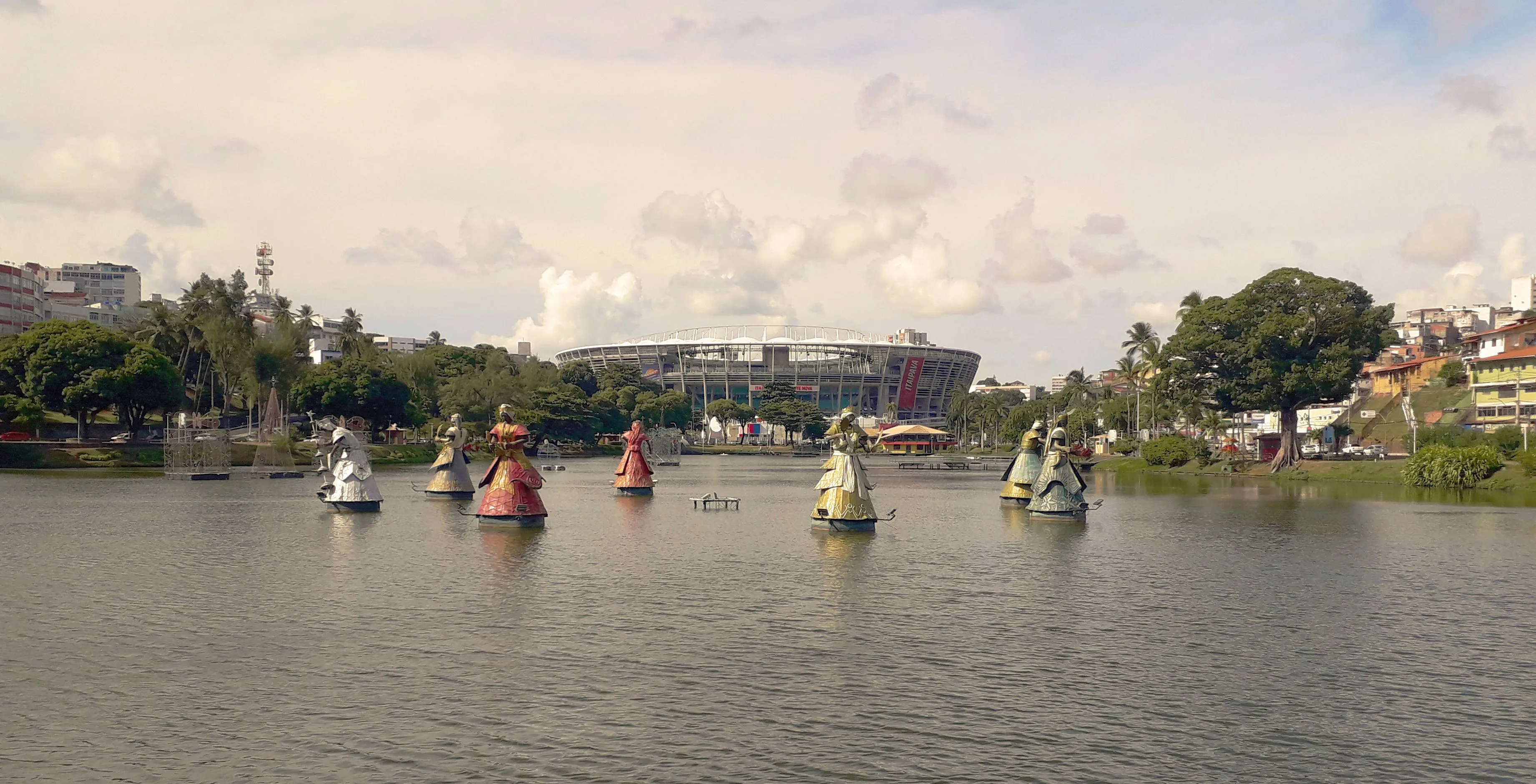 Presente a Oxum no Dique do Tororó antecede Festa de Iemanjá; entenda