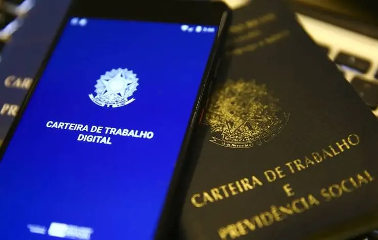 Desemprego de mulheres e negros termina 2023 acima da média nacional