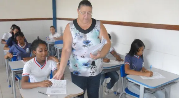 Prorrogadas até o dia 1º de julho as inscrições para seleção de professor da rede estadual
