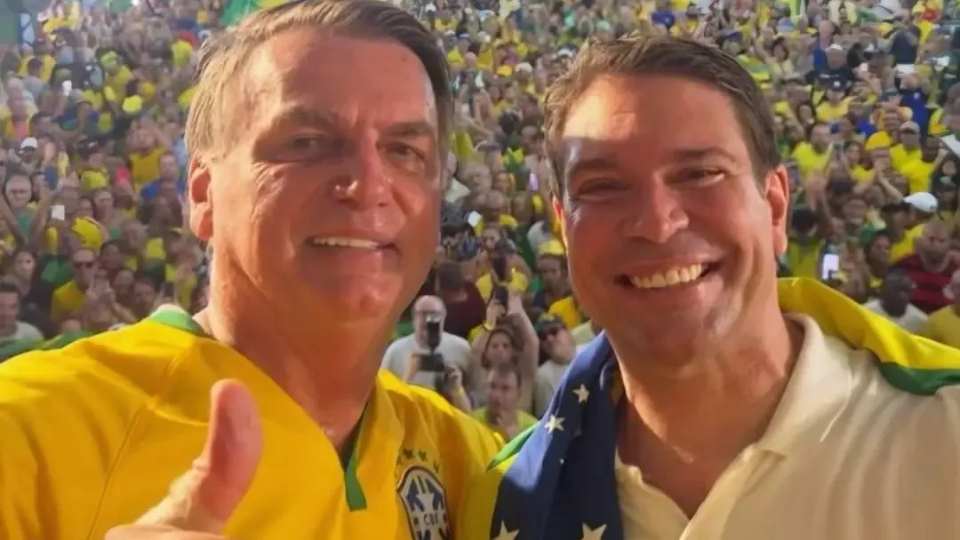 Câmara suspende ação contra deputado por envolvimento em atos golpistas