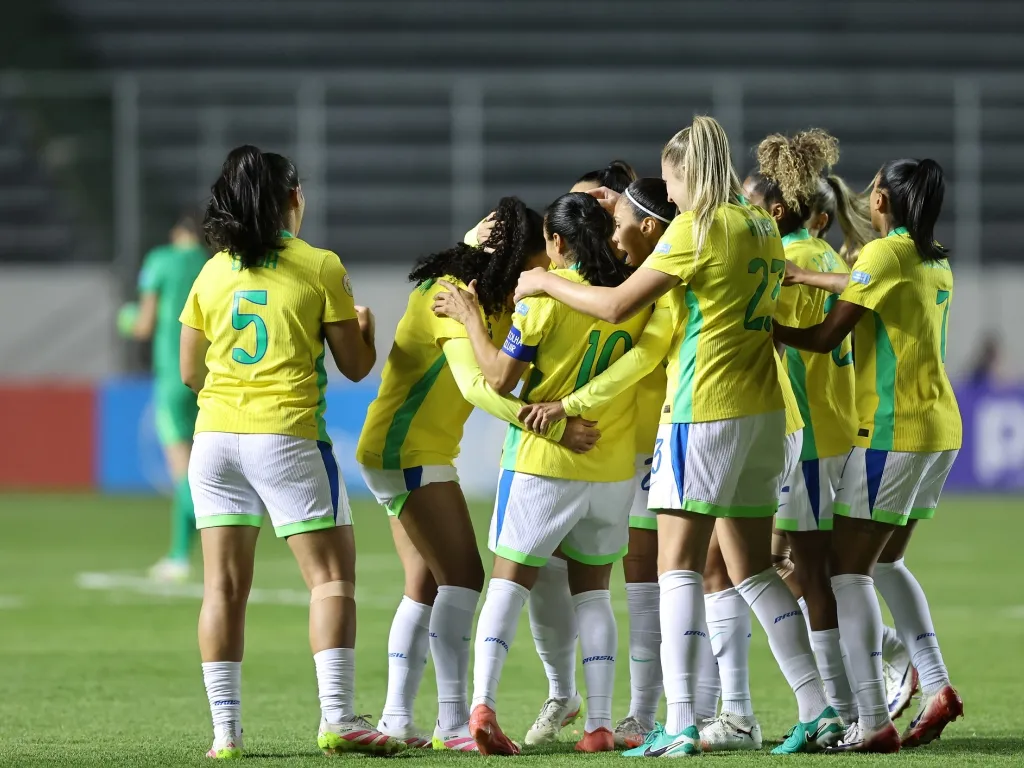 Seleção Feminina goleia o Paraguai e avança para semifinal da Copa América