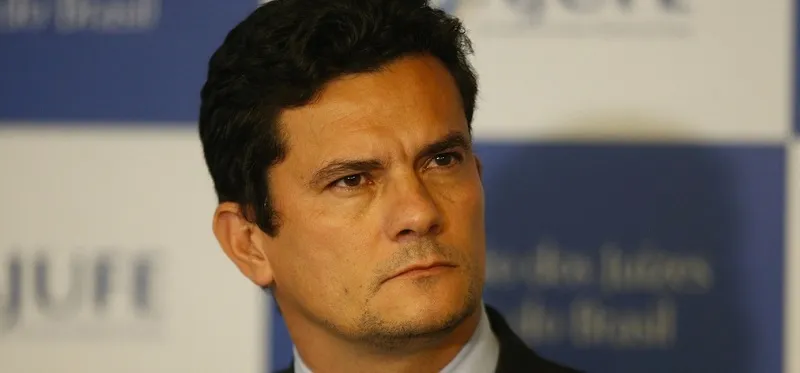 OPERAÇÃO LAVA JATO: Lewandowski pede informações a Moro sobre gravações de Lula